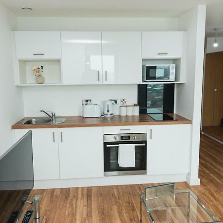 Studio Apartments Free Street Parking Subject To Availability Manchester Exterior photo